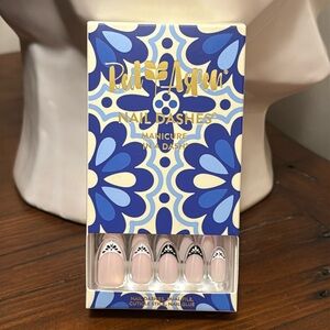 RED ASPEN Cin Cin Cohen Nail Dashes med Pop On Almond